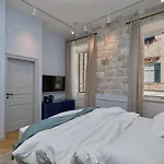 Bed & Breakfast Bota Palace