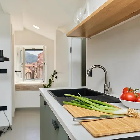 krevet i doručak Bota Palace 4*