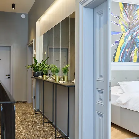Bota Palace 4*