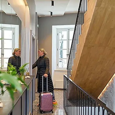 Bota Palace Bed & Breakfast