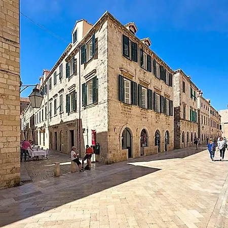 Bota Palace 4*