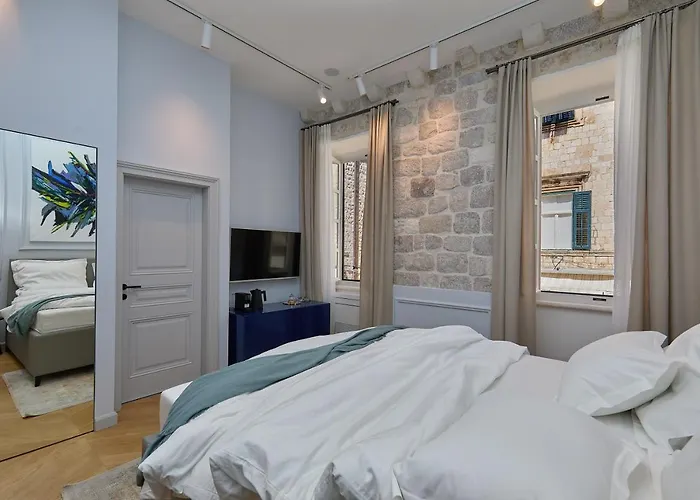 Alojamento de Acomodação e Pequeno-almoço Bota Palace