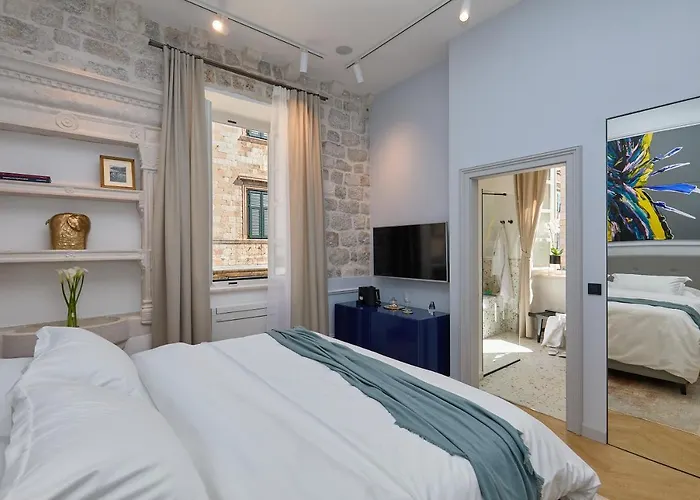 Bota Palace Alojamento de Acomodação e Pequeno-almoço