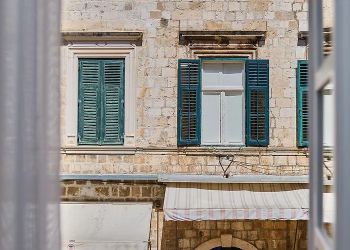 Bota Palace Nocleg ze śniadaniem 4*