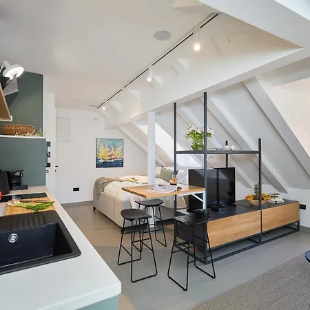 Bota Palace Couette-café 4*